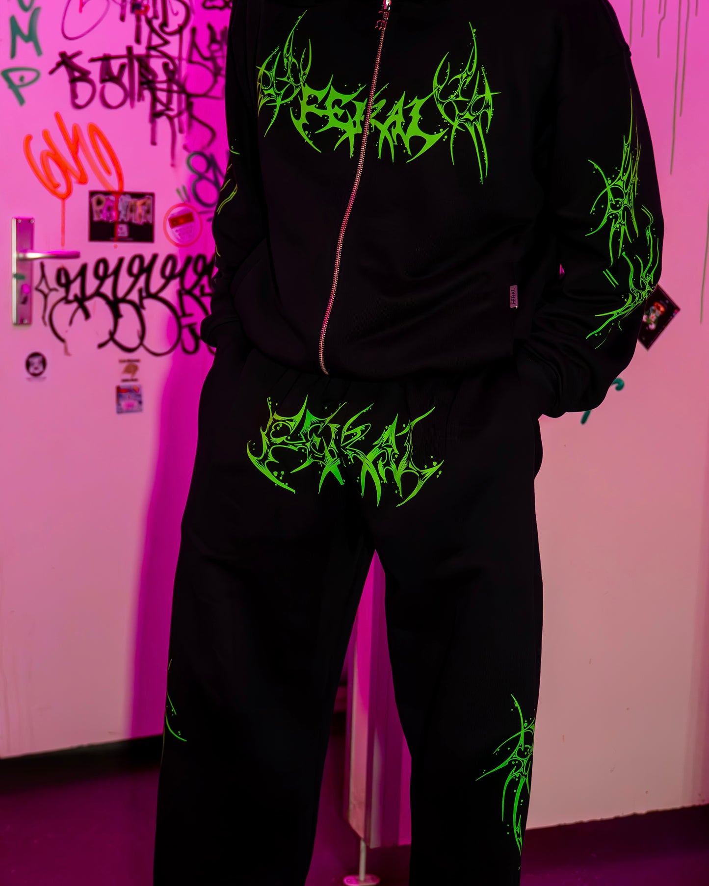 ROGUE WIDE-LEG SWEATPANTS NEON GREEN